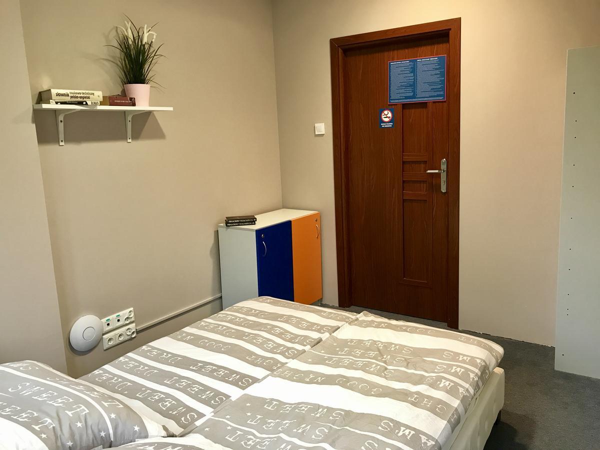 Hostel Stacja Plaza